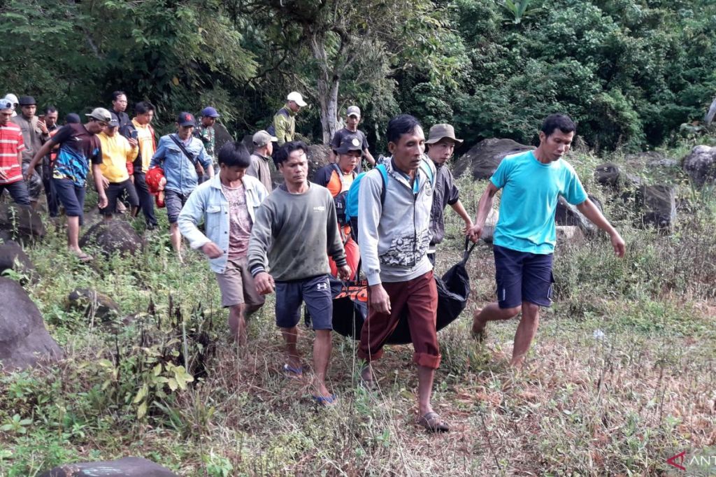 Seorang wanita warga tewas jatuh ke&nbsp;jurang