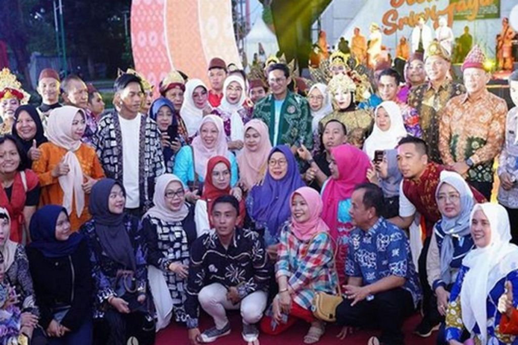 Tim Kesenian Muara Enim tampil di Festival&nbsp;Sriwijaya
