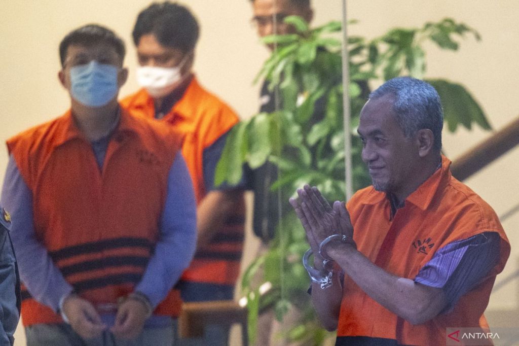 KPK tahan tiga tersangka korupsi PLTU Bukit&nbsp;Asam