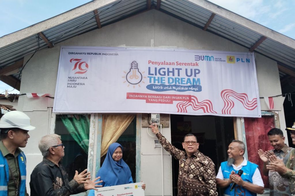 Pemkot Palembang salurkan listrik gratis untuk&nbsp;warga