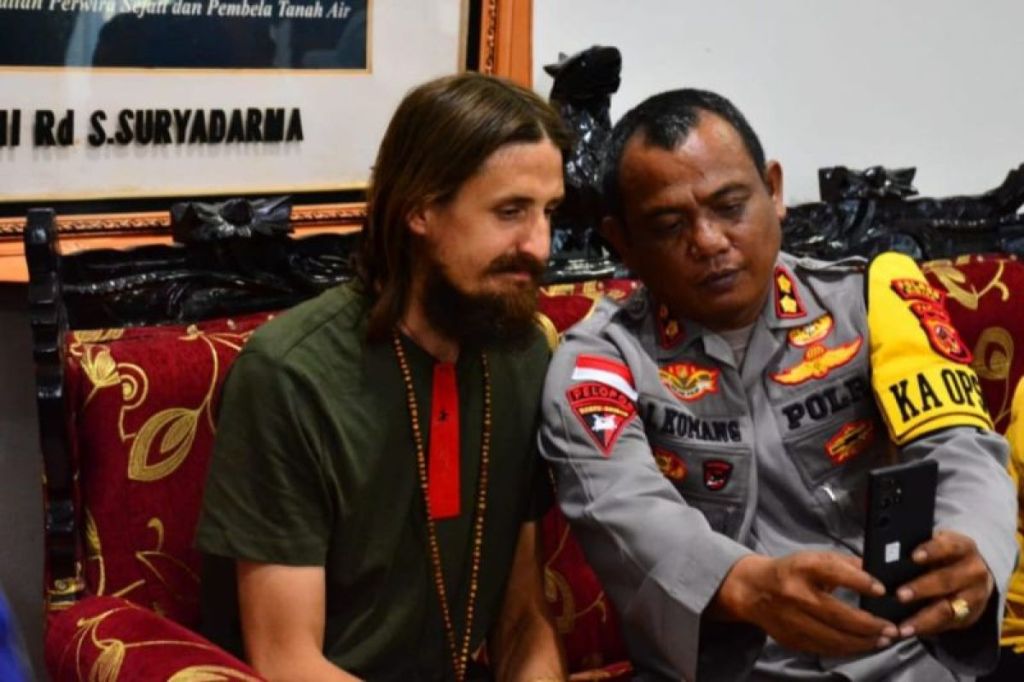 Philip Mark, pilot Susi Air&nbsp;dibebaskan